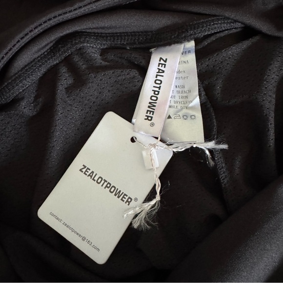 Zealotpower Black Skirt with built in Shorts, XS - Picture 8 of 10